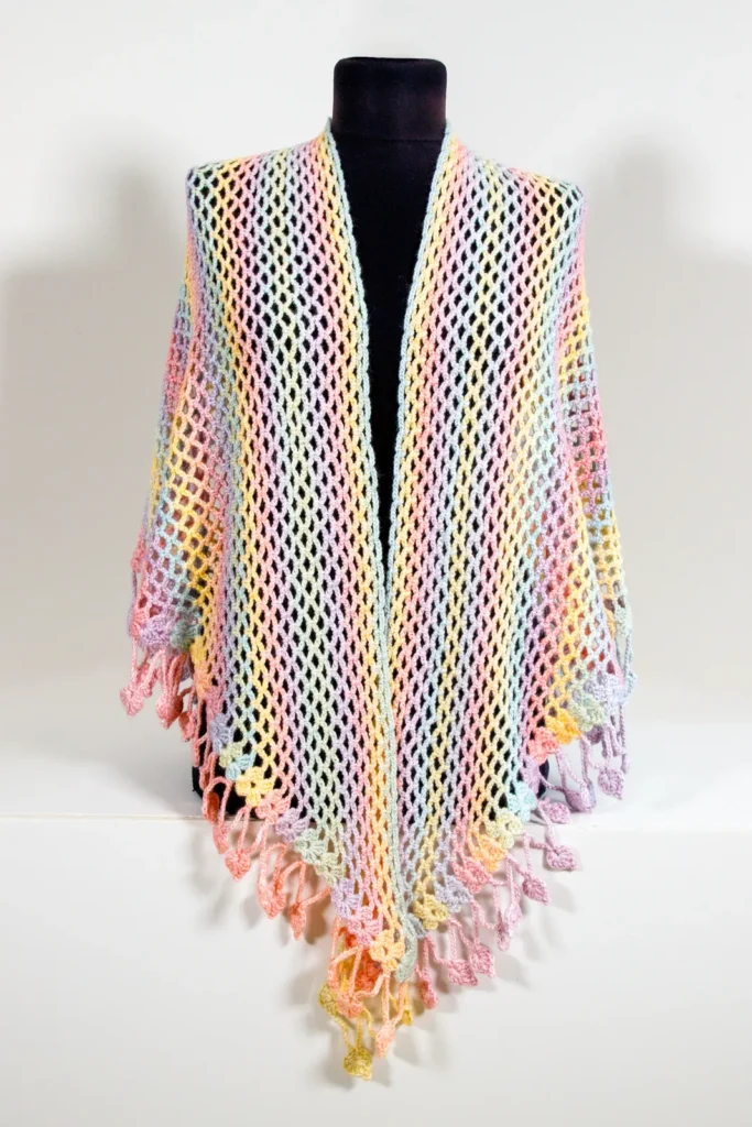 עליונית סרוגה מעוצבת צבעונית