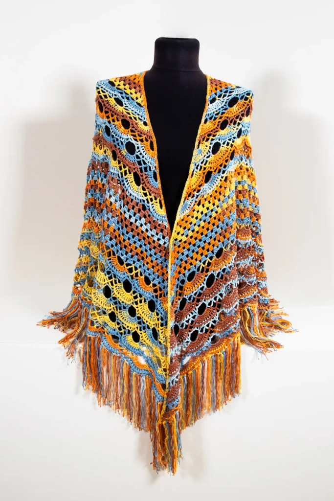 עליונית סרוגה מעוצבת צבעונית