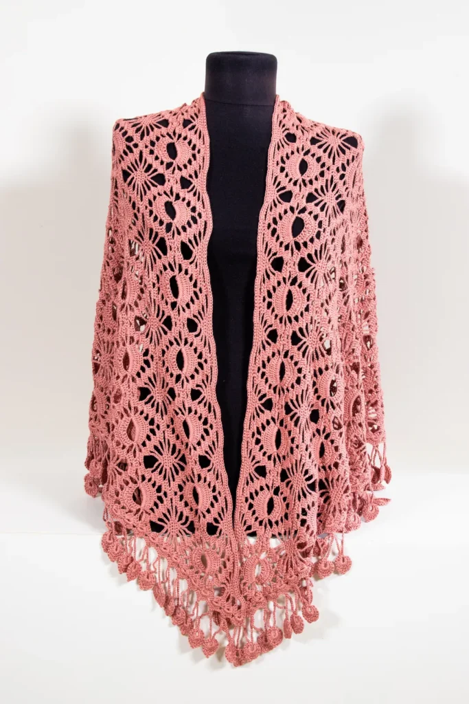 עליונית סרוגה מעוצבת בצבע ורוד כהה