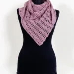 צעיף "בקטוס" מעוצב בצבע סגול