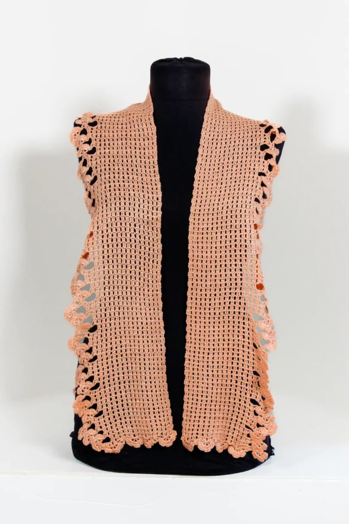 צעיף סרוג בצבע אפרסק